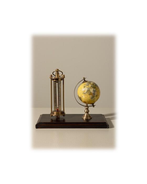 Chehoma Winton globe with thermometer